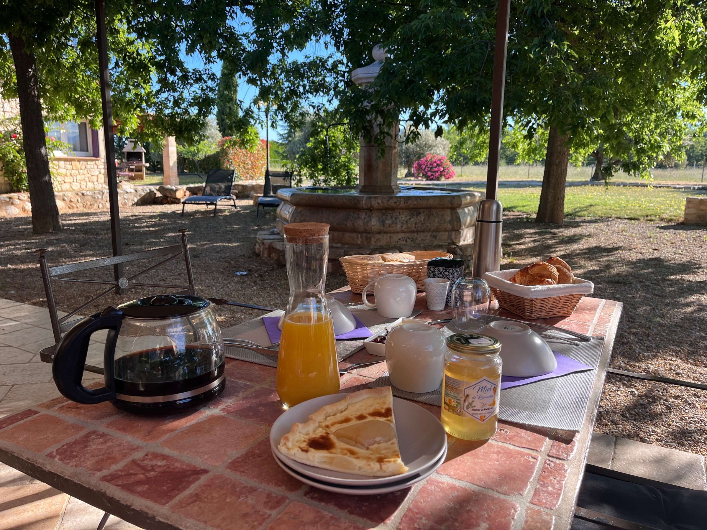 Petit-déjeuner gourmand à la ferme Para Lou Petit-déjeuner gourmand à la ferme Para Lou