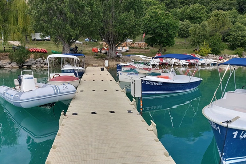 Location de bateau électrique à Sainte Croix du Verdon - Domaine la ferme Para Lou Location de bateau électrique à Sainte Croix du Verdon - Domaine la ferme Para Lou