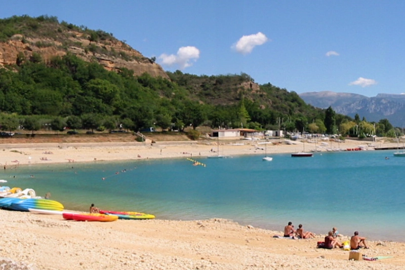 Plage aménagée et activités autour du lac de Sainte-Croix-du-Verdon - Domaine la ferme Para Lou Plage aménagée et activités autour du lac de Sainte-Croix-du-Verdon - Domaine la ferme Para Lou